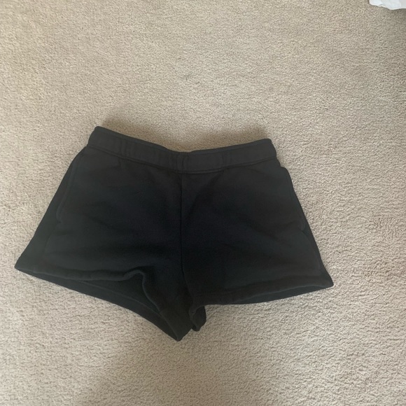 aritiza sweatshorts - Picture 1 of 3